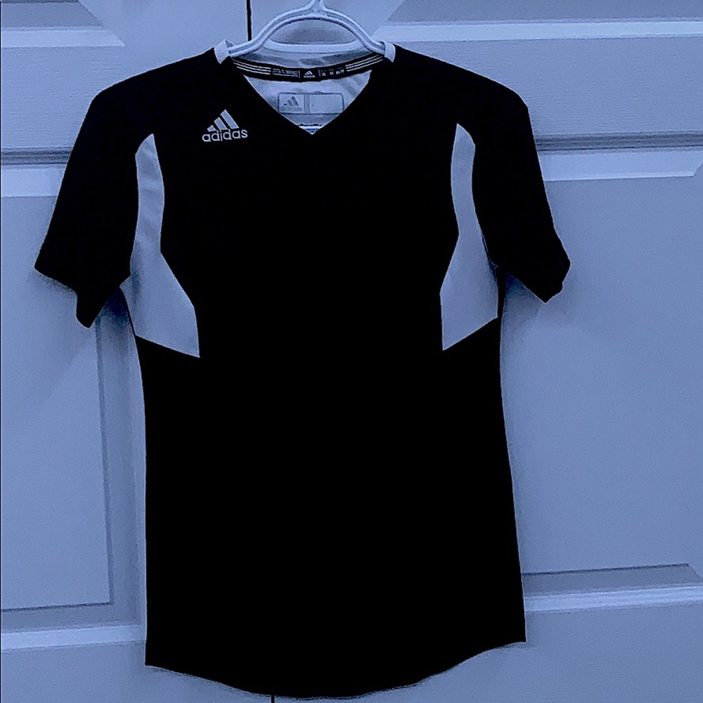 Sports shirt